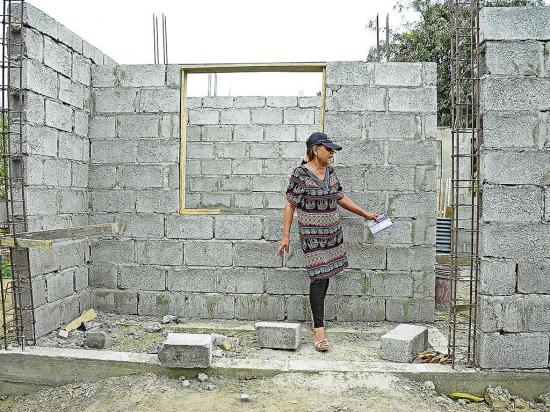 Construcción de casas está paralizada y las quejas crecen