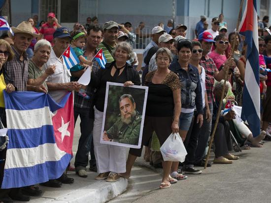 Turistas despiden a Fidel Castro