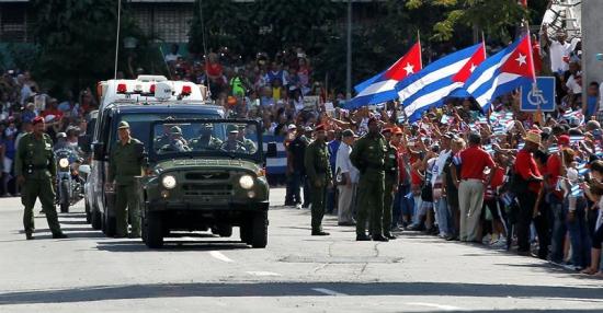 Adiós multitudinario a Fidel en Santiago, cuna de la Revolución[FOTOS]