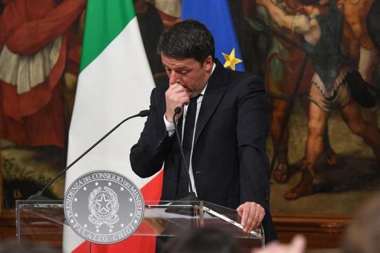 Primer ministro de Italia, Matteo Renzi, renuncia a su cargo tras derrota en el referéndum