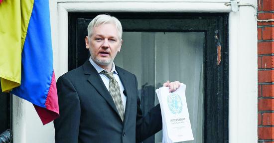 Assange de declaró inocente en su testimonio a la fiscalía sueca