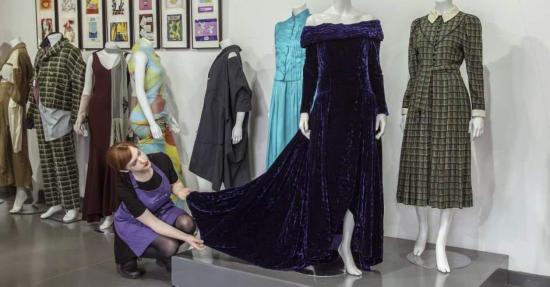 Subastarán 3 vestidos de Diana de Gales, uno de ellos por 63.600 dólares