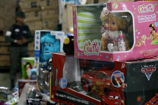 Gobierno venezolano decomisa casi 4 millones de juguetes por 'acaparamiento'