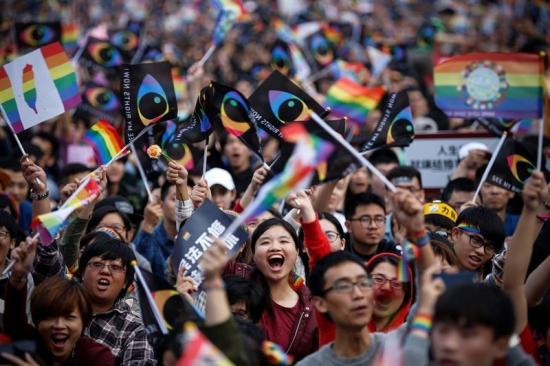 Más de 250.000 taiwaneses piden en la calle legalización del matrimonio gay