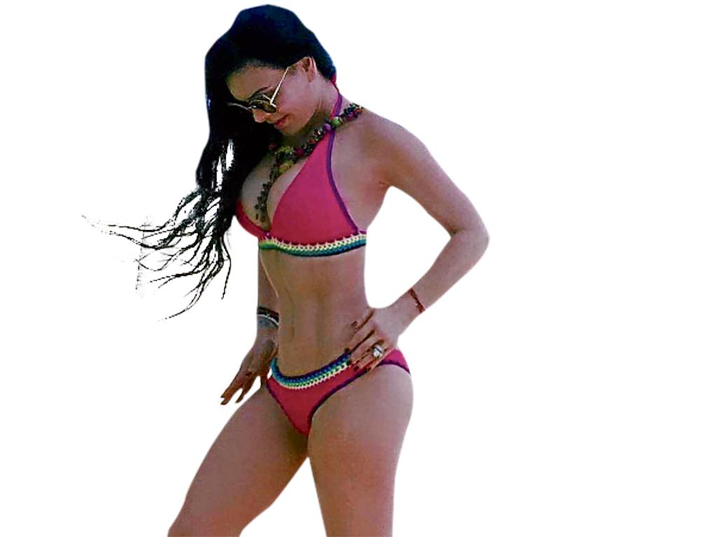Maribel Guardia Luce Su Cautivante Figura En Un Diminuto Bikini El Diario Ecuador