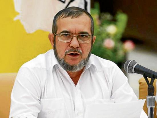 El líder de las FARC  solicita una audiencia con el papa Francisco