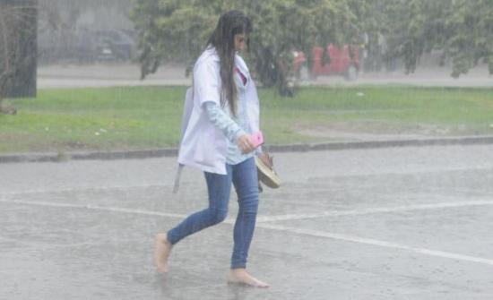 Alerta amarilla en 12 de las 19 provincias de Uruguay por tormentas intensas