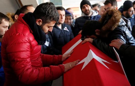 El Gobierno turco confirma que conoce la identidad del atacante de Estambul