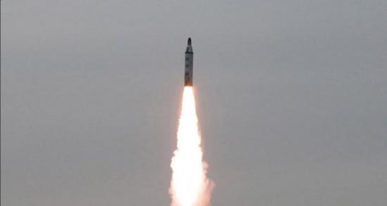 China 'profundamente preocupada' por el misil intercontinental norcoreano