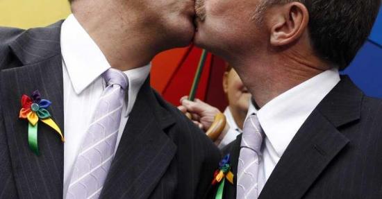 Juzgado Constitucional ordena reconocer un matrimonio homosexual en Perú