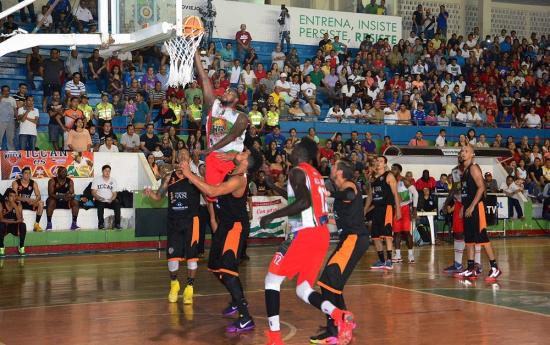 HR Portoviejo, a un triunfo del título nacional de baloncesto