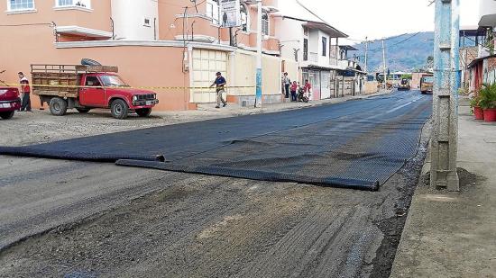 25 calles son mejoradas tras convenio, entre ellas la Abdón Calderón