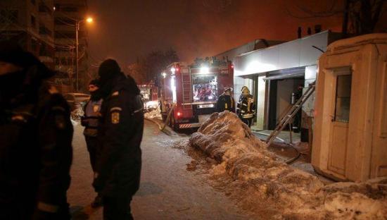 Decenas de heridos tras incendio en una conocida discoteca de Rumania