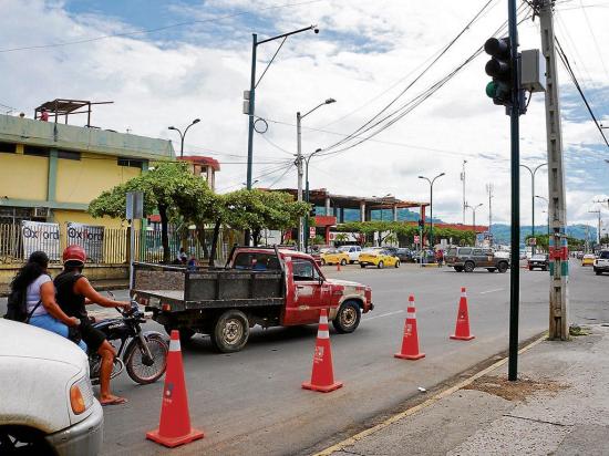 Ponen orden en las avenidas Manabí y Periodista de Portoviejo