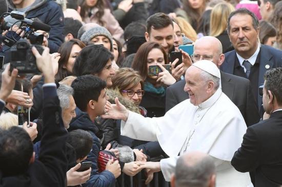 'La falta de diálogo es el germen de la guerra', dice el papa Francisco