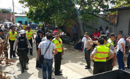 Un hombre es asesinado a balazos en el barrio Miraflores de Manta