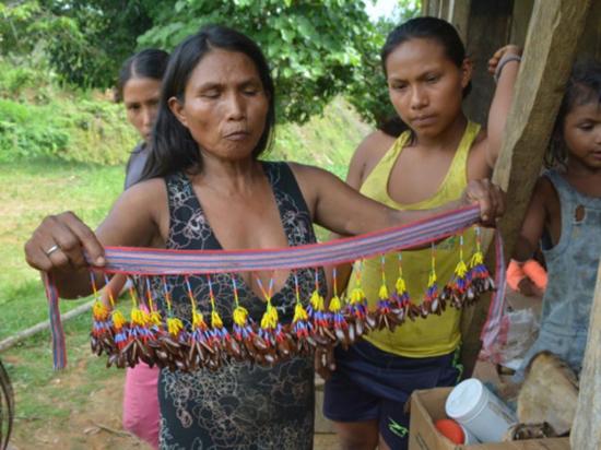 Embellece A Las Mujeres Shuar El Diario Ecuador