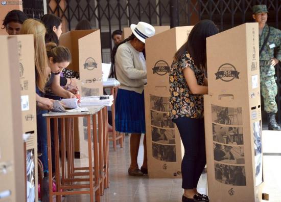 Más del 69% de electores han sufragado hasta las 15h00, según Pozo