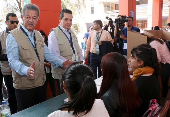 Misión de OEA evalúa como 'tranquila y pacífica' jornada electoral en Ecuador