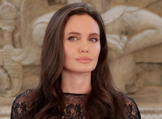 Entre lágrimas, Angelina Jolie habló por primera vez de su divorcio con Brad Pitt