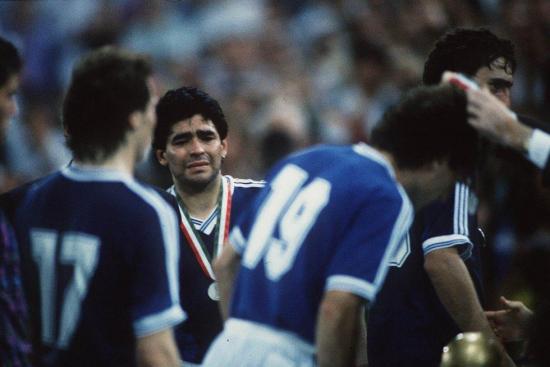 Medalla de Maradona se vende en subasta por más de 9.000 dólares