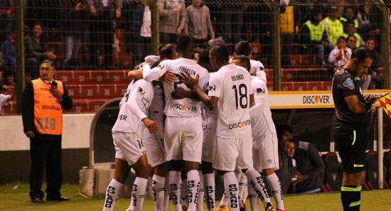Liga de Quito espera 'casa llena' en su encuentro ante Defensor Sporting por Copa Sudamericana