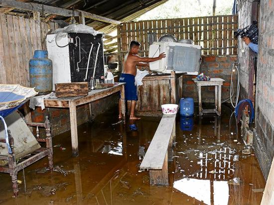 El agua no da tregua en las zonas rurales de Manabí
