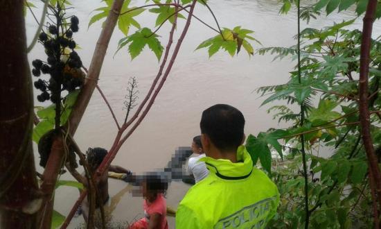 Cadáver hallado en el río Portoviejo estaba amarrado a un inodoro