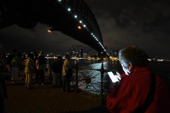 Australia apaga las luces en la Hora del Planeta para promover energías limpias