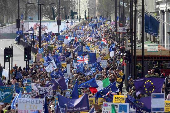 Miles de personas protestan contra el 'brexit' en Londres