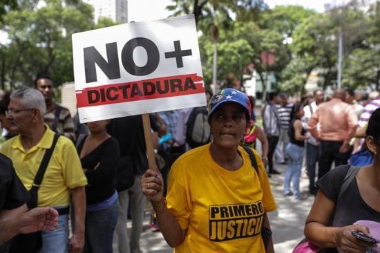 Fiscal general denuncia la 'ruptura del orden constitucional' en Venezuela