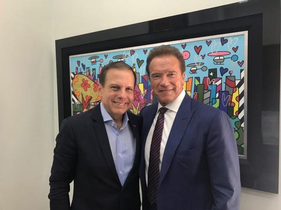 Schwarzenegger se reúne con alcalde de Sao Paulo para hablar de temas ambientales