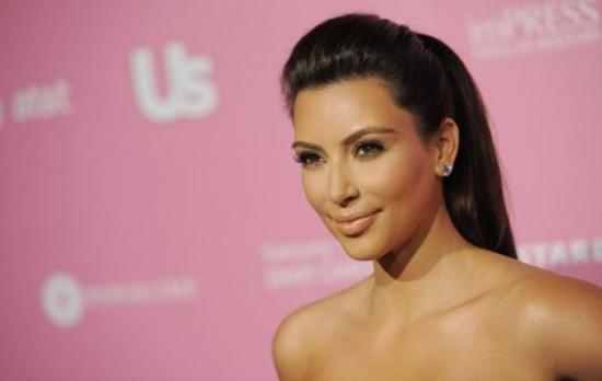 Publican fotos sin retocar de Kim Kardashian en la playa