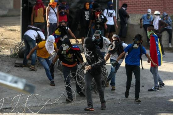 Maduro dice que hay 29 muertos y $140 millones de pérdidas en protestas
