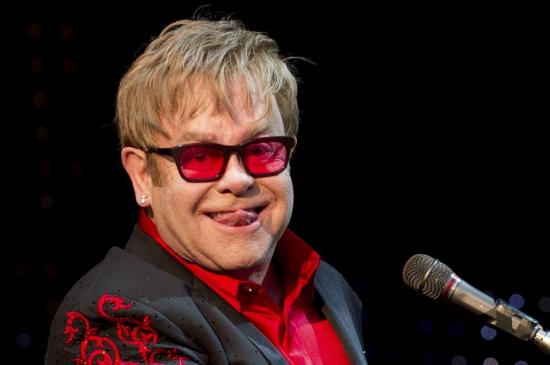 Elton John cancela sus próximos conciertos en EE.UU. por una 'inusual infección'