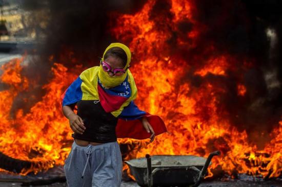 Protestas en Venezuela dejan 26 muertos y 437 heridos, confirma la Fiscalía