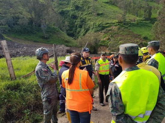 Continúan la búsqueda de posibles víctimas en Chunchi, en Chimborazo, tras deslave