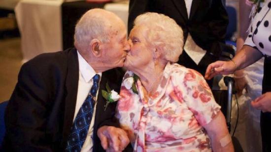 Una pareja fallece el mismo día, después de 77 años de matrimonio