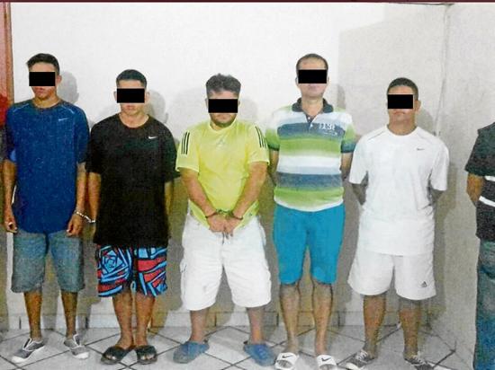 5 detenidos en la madrugada en la parroquia Simón Bolívar