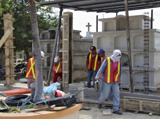 Reconstrucción del  cementerio tiene un 20% de avance