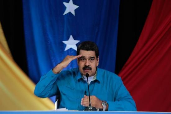 Maduro aumenta un 60 % el salario mínimo mensual en Venezuela