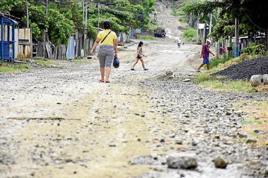 Piden mejoramiento de calles en la ciudadela San Gregorio