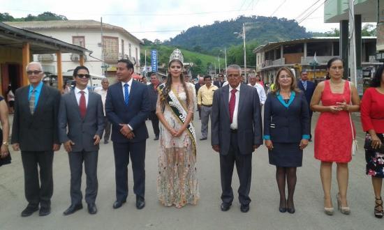 San Isidro celebró 89 años de parroquialización con un desfile