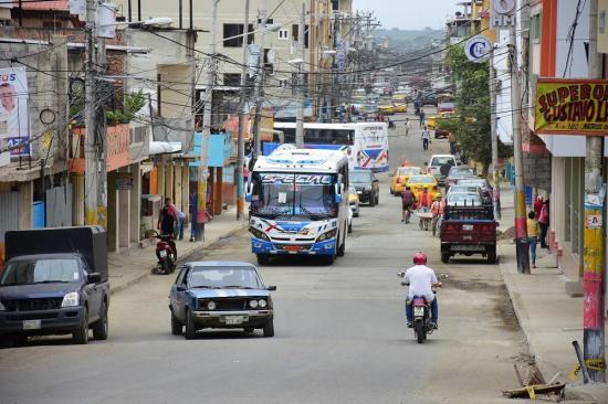 Suspenden advertencia de dejar sin buses al barrio Jocay y sector Los Esteros