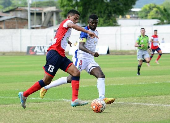 Colón FC empata 1-1 con Imbabura en Santa Ana