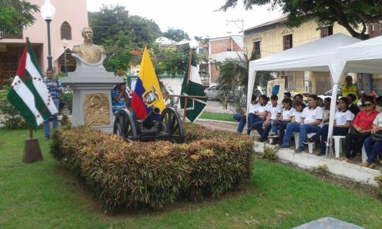 Realizan acto por los 195 de la Batalla del Pichincha, en Bahía de Caráquez