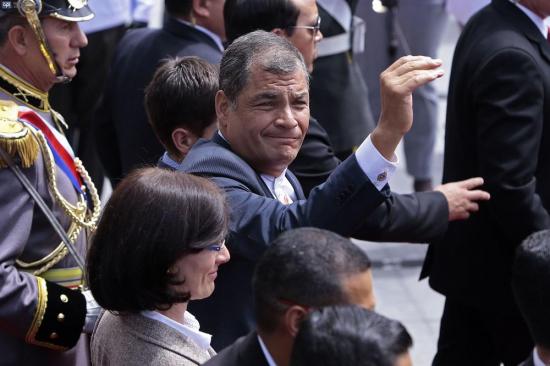 El expresidente Rafael Correa acudió al hospital para someterse a un 'chequeo general'