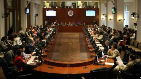 Ecuador no logra que la OEA aborde la crisis de Brasil como la de Venezuela