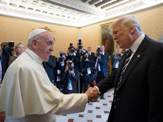 El Papa y Donald Trump intercambian mensaje de paz en el Vaticano