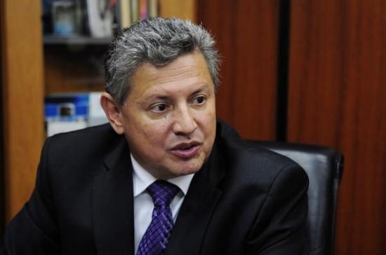 Juez ecuatoriano da paso a proceso extradición a primo de expresidente Correa